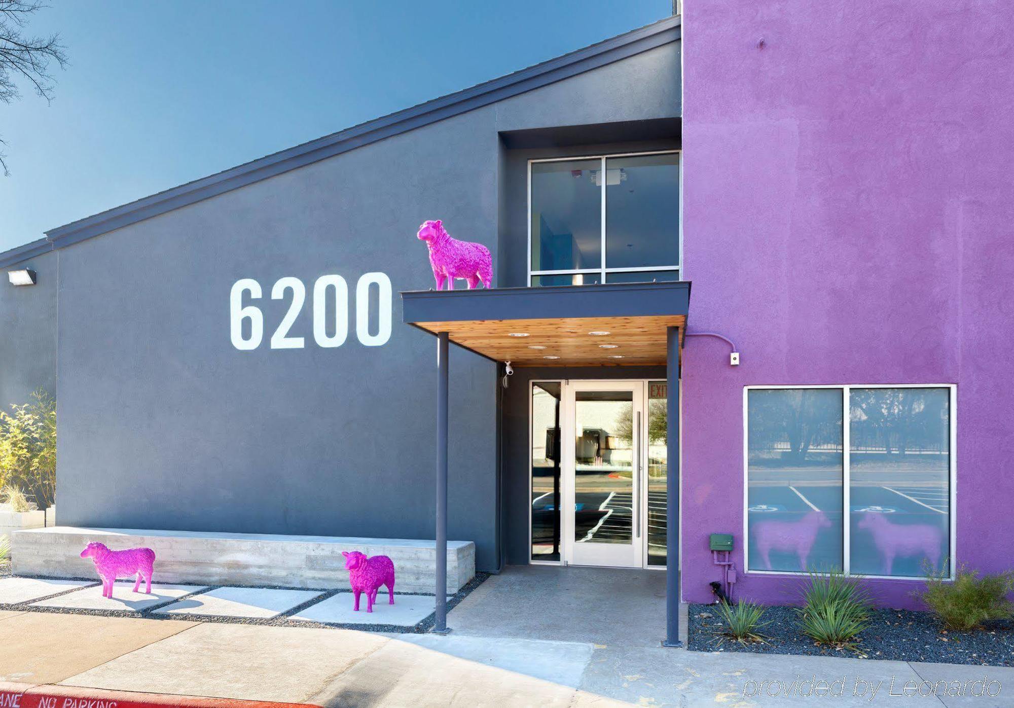 Aae Austin'S Travelodge Exterior foto